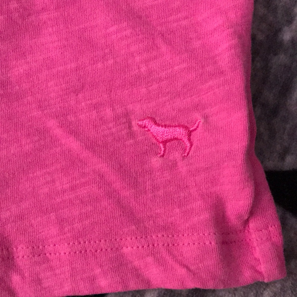 BNWOT Victoria’s Secret Pink Tee Shirt. Size M - Picture 3 of 3